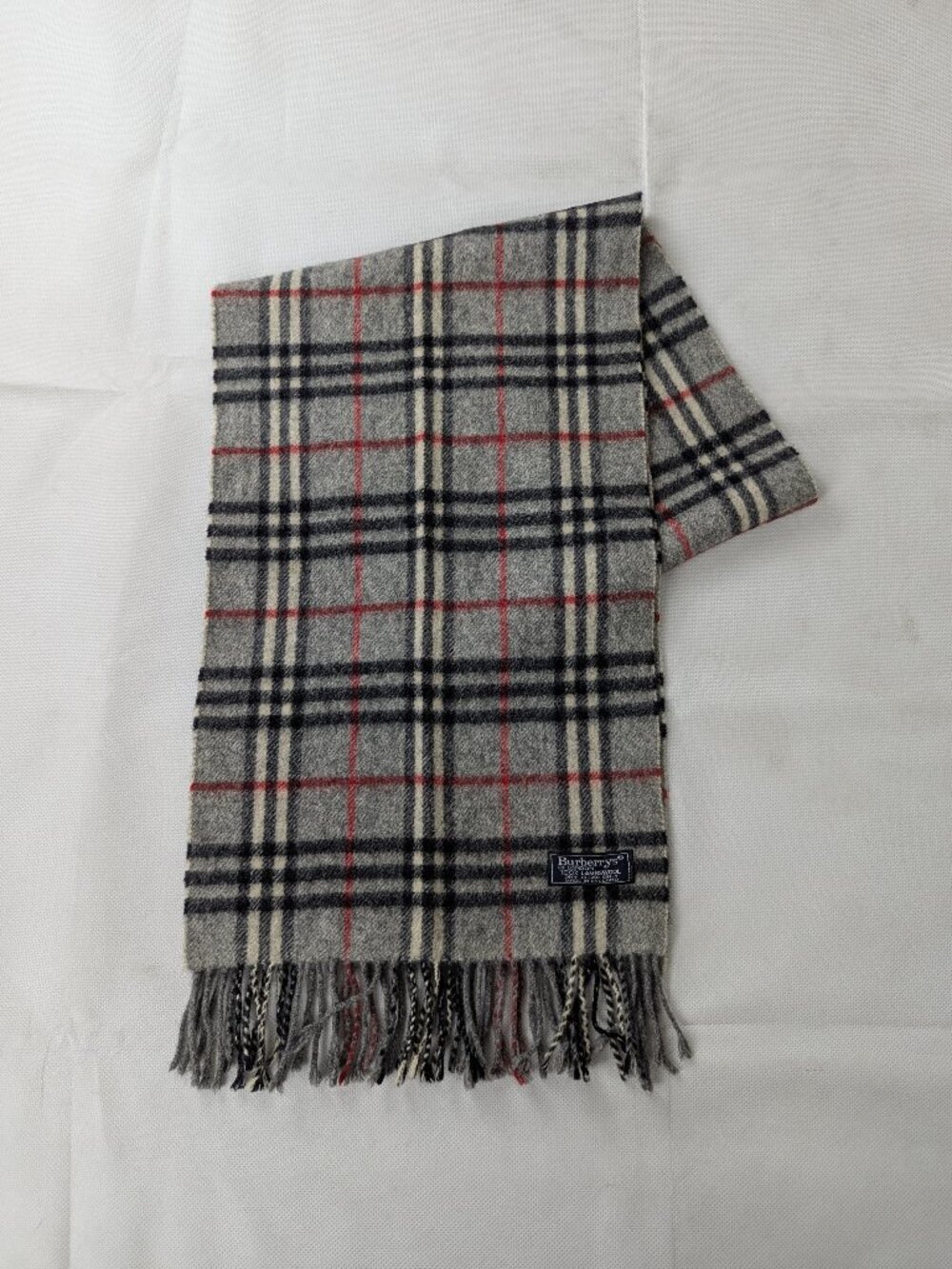 Luxury Burberry Nova Check Gray Lambswool Scarf Unisex